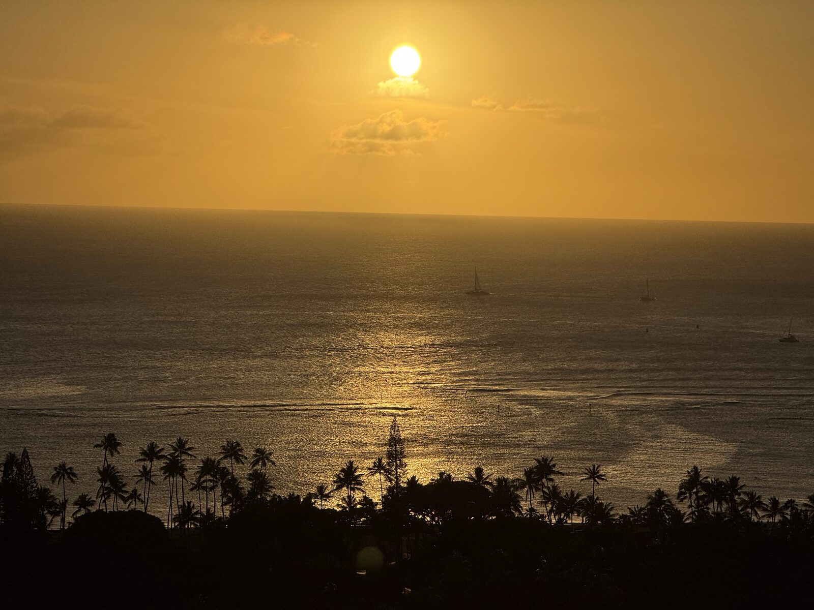 Peaceful ocean at golden hour